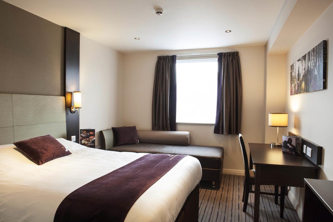 Premier Inn London Orpington Extérieur photo