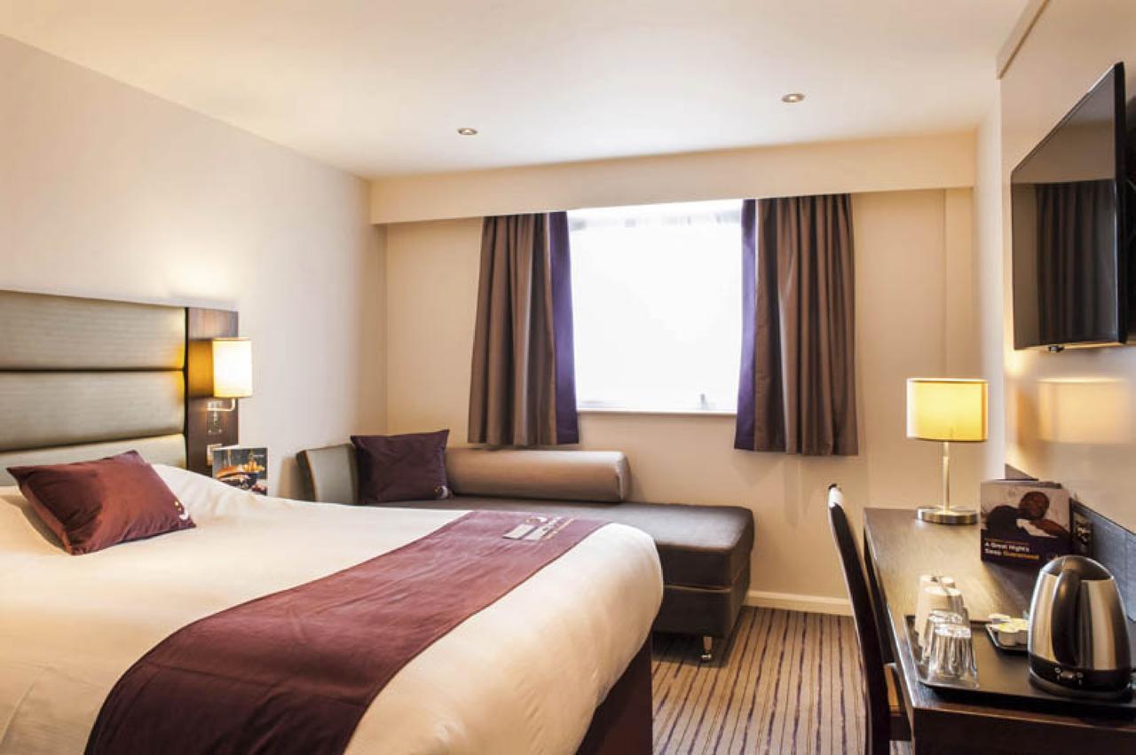 Premier Inn London Orpington Extérieur photo